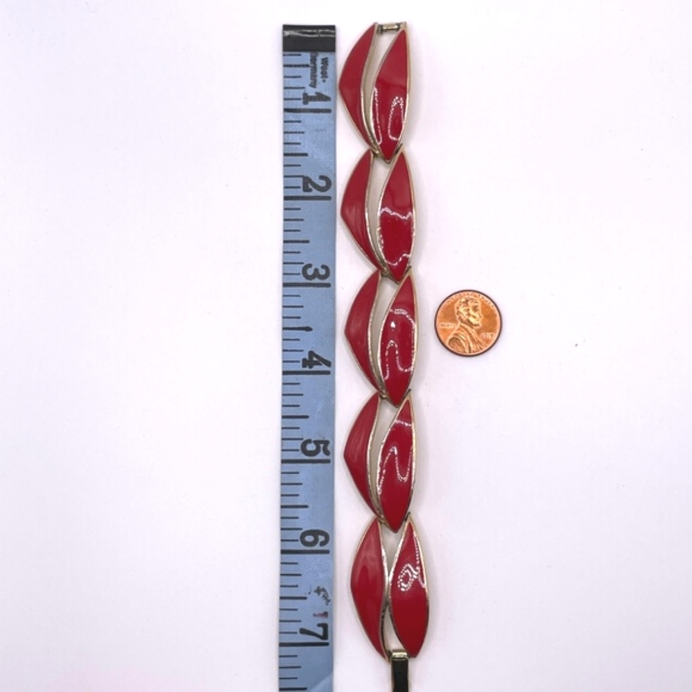Trifari Signed Vintage Red Enamel Link Bracelet - Picture 2 of 13